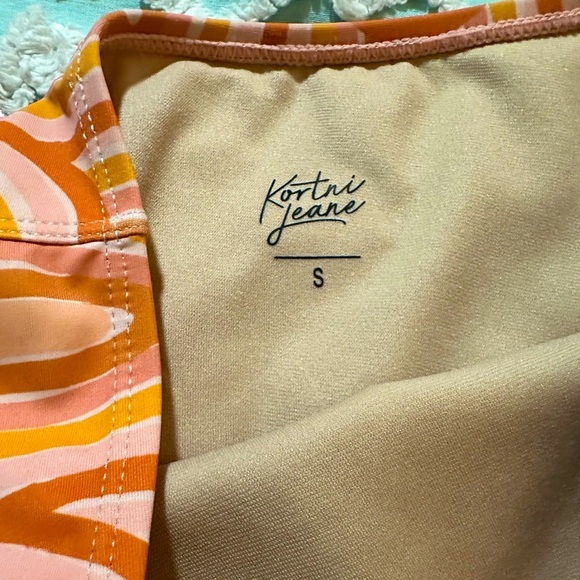 KORTNI JEANE High-Waisted “Rainbow” Swim Bottoms Sz S - NWT - Picture 5 of 6